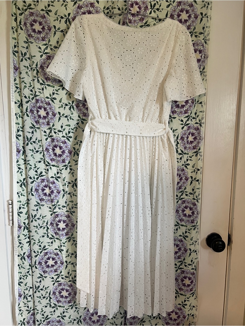 Sezane Isidore FR 36 US 4 white midi eyelet dress - Picture 6 of 9